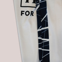 Load image into Gallery viewer, 2026 Hampshire County Championship Replica Shirt - Junior
